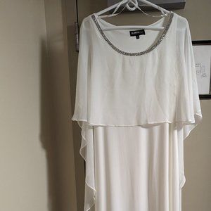 White, sleeveless dress
